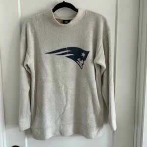 Women’s Patriots Crew Neck